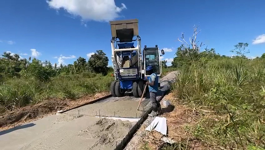 Hengwang Self a Nigeria's Powerful Concrete Mixer Car