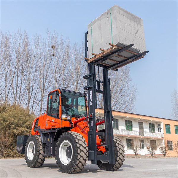 HWC-50A 5 Ton Rough Terrain Forklift 